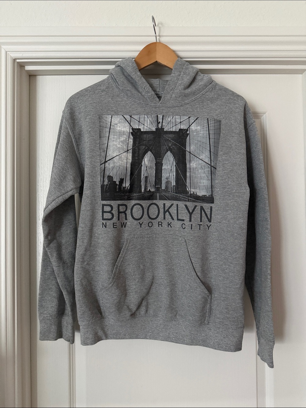 Brooklyn Graphic Hooded Sweatshirt - Gray